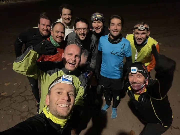 Debrief frontales sur le parking